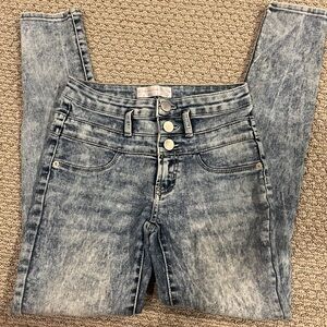 High wasted jeans 3 for 20🌻